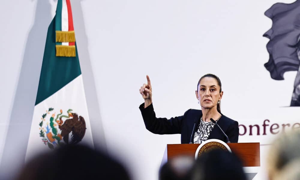 La presidenta de México Claudia Sheinbaum, habla este martes durante una rueda de prensa en Palacio Nacional de la Ciudad de México (México). EFE/ Sáshenka Gutiérrez