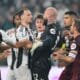 El jugador del Juventus Federico Gatti (C-I) se encara con Vanja Milkovic Savic (C-d), del Torino, durante el partido de la Serie A sjugado en Turín, Italia. EFE/EPA/ALESSANDRO DI MARCO