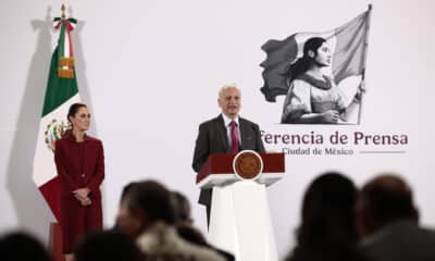 El  director general de Petróleos Mexicanos (Pemex), Víctor Rodríguez Padilla, habla durante en la conferencia de prensa matutina de la presidenta de México Claudia Sheinbaum, este miércoles en Palacio Nacional de la Ciudad de México (México). EFE/José Méndez