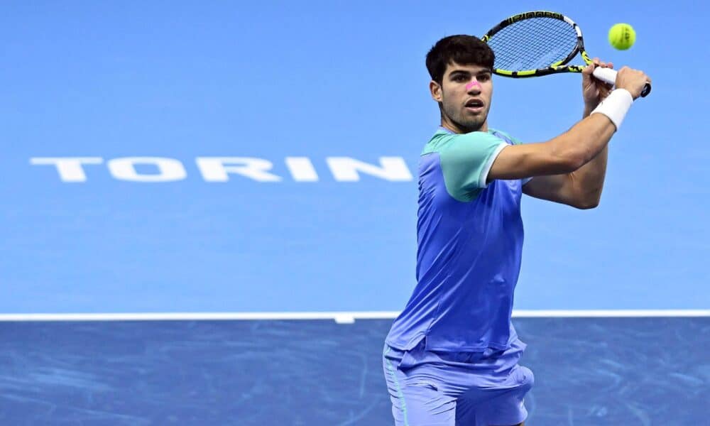 El tenista Carlos Alcaraz durante su partido de las Finales ATP ante el ruso Andrey Rublev. EFE/EPA/ALESSANDRO DI MARCO