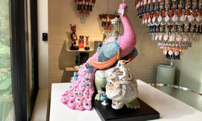 Fotografía de una pieza de la colección 'Ephemeral Treasures' realizada por Dulk , exhibida este jueves, en la tienda de Lladro, en Nueva York (Estados Unidos). EFE/Andrea Gallego