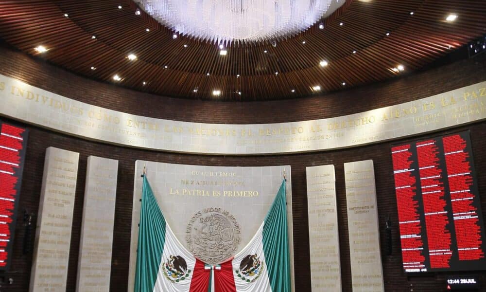 Vista General de la Cámara de Diputados de México, durante una sesión extraordinaria en Ciudad de México (México). Imagen de archivo. EFE/José Méndez