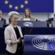 El Parlamento Europeo durante la aprobación este miércoles de la Comisión Europea de Ursula von der Leyen. EFE/EPA/RONALD WITTEK