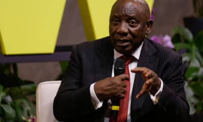 El presidente de Sudáfrica, Cyril Ramaphosa, participan en la cumbre Global Citizen Now este domingo, en la Fundación Getulio Vargas en Río de Janeiro (Brasil). EFE/ André Coelho