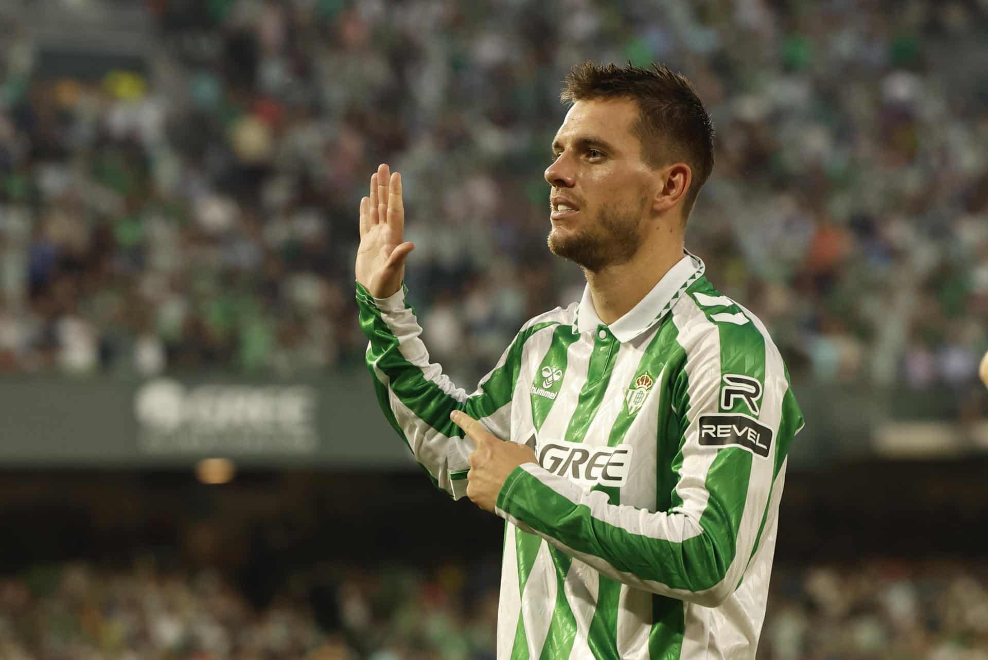 El centrocampista del Betis Giovani Lo Celso celebra un gol, en una foto de archivo. EFE/Julio Muñoz