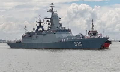 Buques de la Marina rusa participan del 4 al 8 de noviembre en unas maniobras navales con Indonesia en el Puerto de Surabaya el domingo 3 de noviembre de 2024 en Yakarta. Las fuerzas navales de Indonesia y Rusia iniciaron este lunes en aguas indonesias sus primeras maniobras navales conjuntas en medio del acercamiento diplomático del nuevo presidente indonesio, Prabowo Subianto, a Moscú dentro de su política de no alineación.-EFE/ Embajada de Rusia en Indonesia ***SOLO USO EDITORIAL/SOLO DISPONIBLE PARA ILUSTRAR LA NOTICIA QUE ACOMPAÑA (CRÉDITO OBLIGATORIO)***