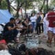 Personas se manifiestan este miércoles en la plaza Uruguaya, en el centro de Asunción (Paraguay). EFE/ Nina Osorio