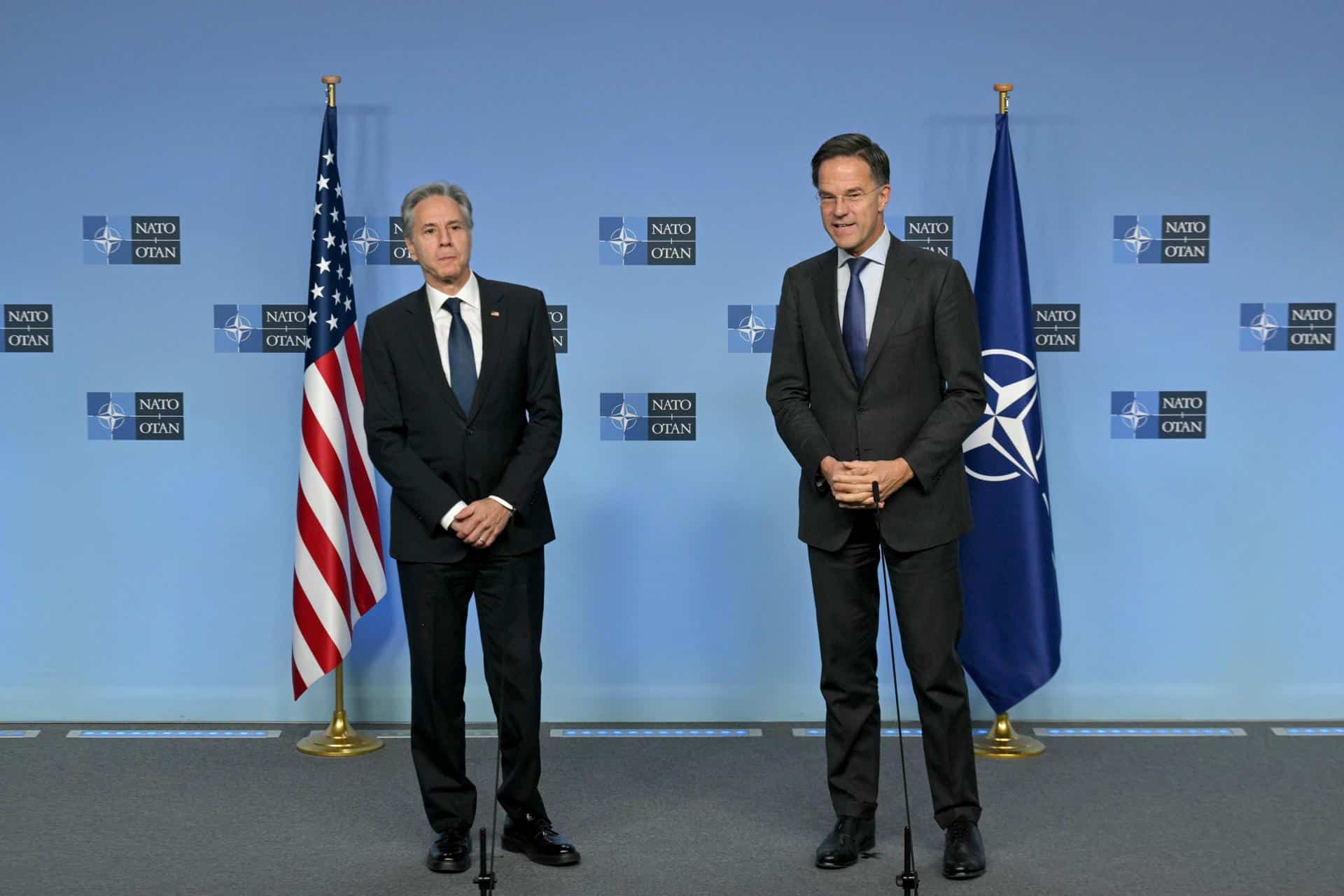 El secretario de Estado de EE.UU., Antony Blinken,y el secretario general de la OTAN, Mark Rutte. EFE/EPA/NICOLAS TUCAT / POOL