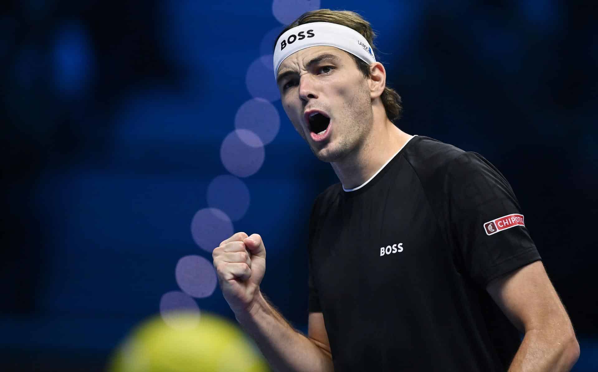 El tenista estadounidense Taylor Fritz en su partido de semis ante el alemán Alexander Zverev en las ATP Finals de Turín, Tenis. EFE/EPA/Alessandro Di Marco