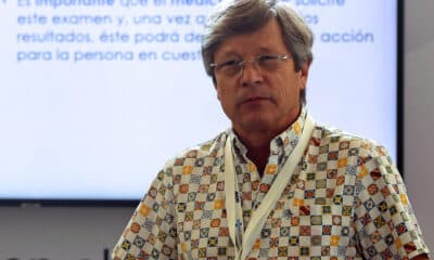 Fotografía de archivo del 31 de marzo de 2023 del director médico de Amgen México, Max Saráchaga, durante su participación en un foro en Isla Mujeres (México). EFE / Alonso Cupul