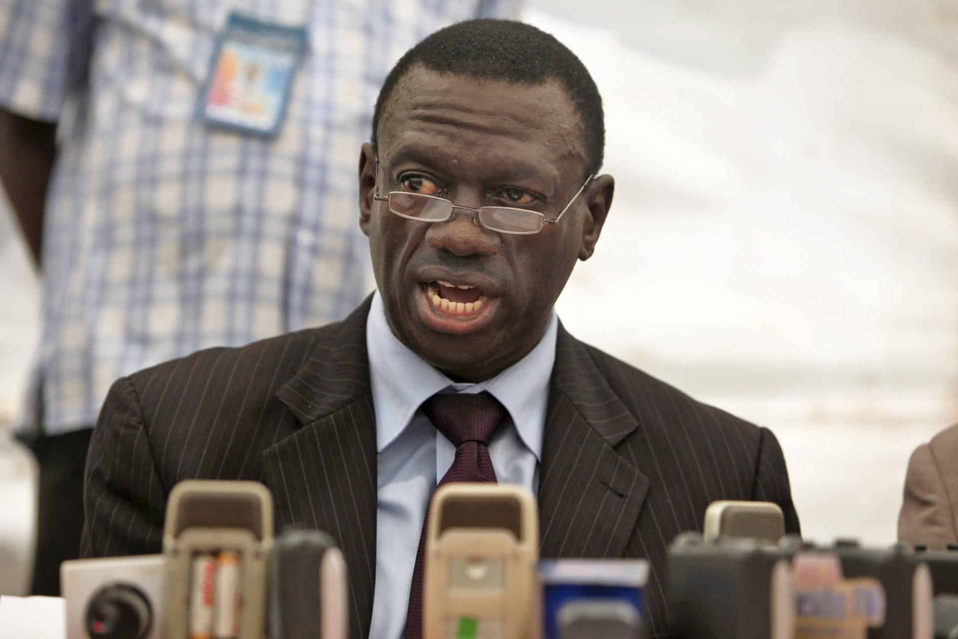 Foto de archivo del líder opositor ugandés Kizza Besigye. EPA/DAI KUROKAWA