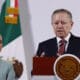 El coordinador general de Política y Gobierno Arturo Zaldívar, participa durante una rueda de prensa este lunes, en Palacio Nacional en Ciudad de México (México). EFE/ Mario Guzmán