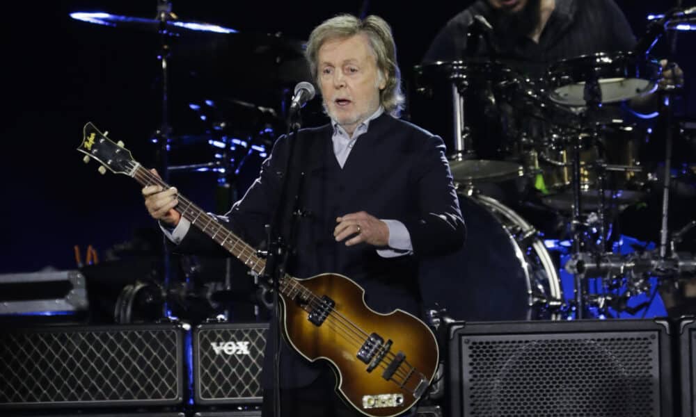 El cantante británico Paul McCartney en el estadio El Campín, en Bogotá, Colombia, el 1 de noviembre de 2024. EFE/ Carlos Ortega / USO EDITORIAL SOLAMENTE/ NO A LA VENTA/ SOLAMENTE DISPONIBLE PARA ILUSTRAR LA NOTICIA ADJUNTA (CRÉDITO OBLIGATORIO)