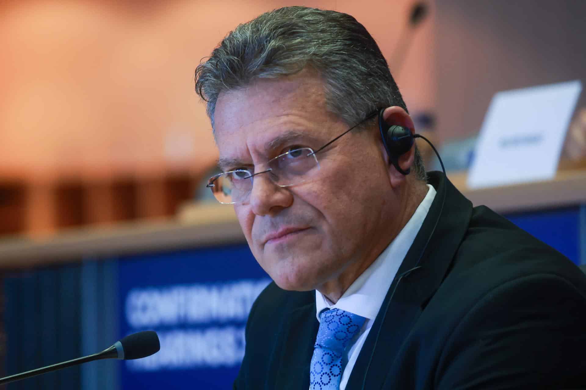 Maros Sefcovic, comisario europeo designado para Comercio y Seguridad Económica, Relaciones Interinstitucionales y Transparencia, asiste a su audiencia de confirmación ante los comités del Parlamento Europeo en Bruselas, Bélgica, el 04 de noviembre de 2024. (Bélgica, Bruselas) EFE/EPA/OLIVIER HOSLET