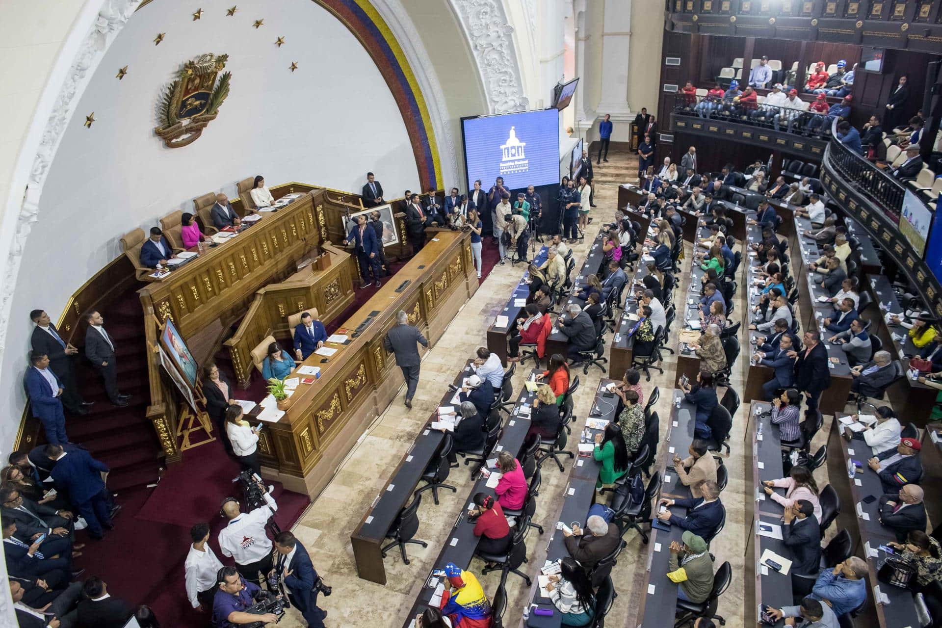 Fotografía de archivo de una sesión de la Asamblea Nacional (AN, Parlamento) de Venezuela. EFE/ Miguel Gutiérrez