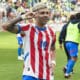 El paraguayo Julio Enciso celebra su gol ante Bolivia, en el partido de las eliminatorias sudamericanas para el Mundial de 2026 disputado en el estadio Municipal de El Alto (Bolivia). EFE/ Jorge Abrego