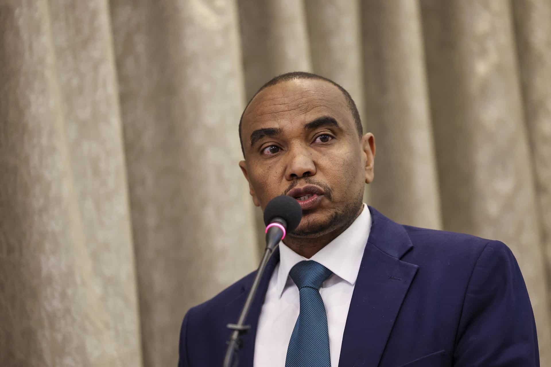 El portavoz de la delegación negociadora de las FAR, Mohamed al Mujtar al Nurin Sudan, en Nairobi, el 18 de noviembre de 2024.EFE/EPA/DANIEL IRUNGU