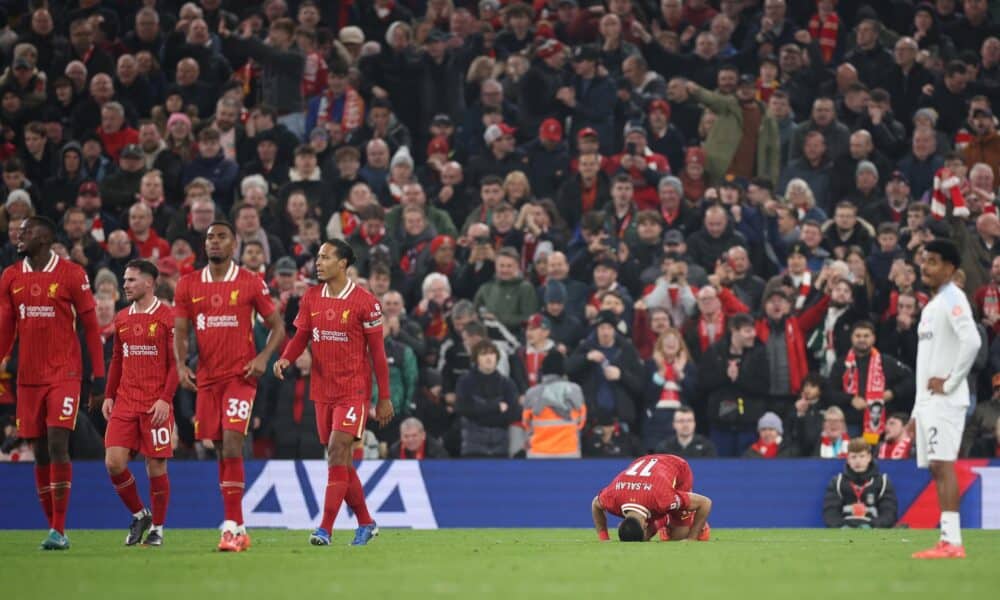 El delantero del Liverpool Mohamed Salah celebra el 2-0 durante el partido de la Premier League que han jugado Liverpool FC y Aston Villa FC, en Liverpool, Reino Unido. EFE/EPA/ADAM VAUGHAN