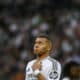 El delantero francés del Real Madrid Kylian Mbappé durante el partido de la jornada 13 de LaLiga entre Real Madrid y Osasuna, en el estadio Santiago Bernabéu en Madrid.-EFE/ Daniel González