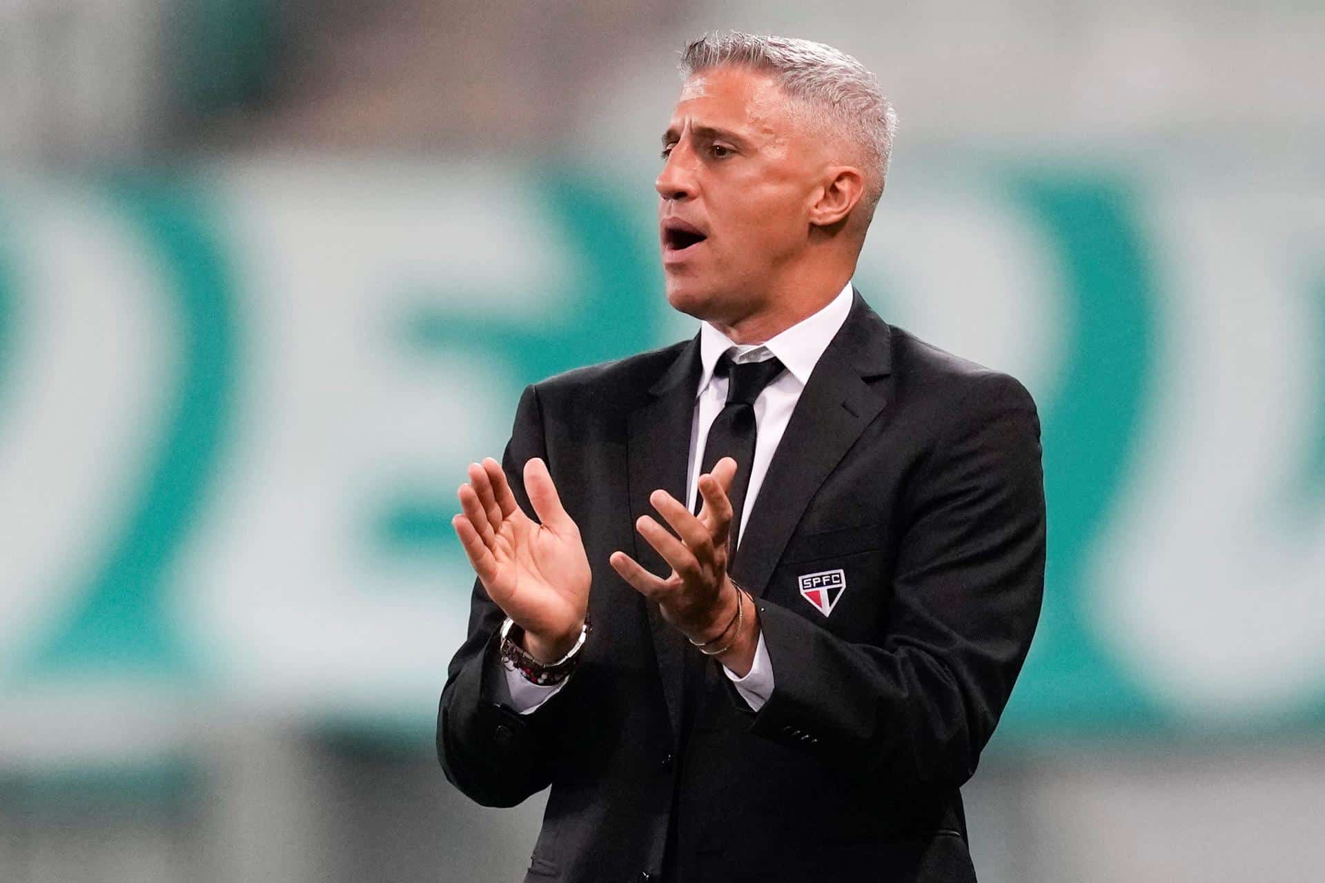 Foto de archivo del entrenador argentino Hernán Crespo, que ha concluido su etapa al frente del Al Ain, de Emiratos Árabes.EFE/Andre Penner POOL