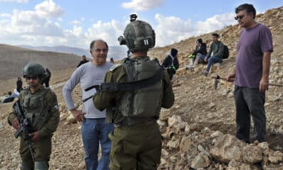 Soldados israelíes desplegados en el noreste de Cisjordania en una imagen reciente. EFE/Alejandro Ernesto