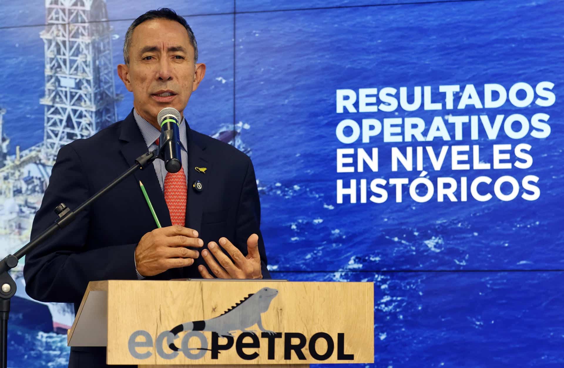 Fotografía de archivo del pasado 13 de noviembre de Ricardo Roa, presidente de Ecopetrol, durante la presentación de resultados financieros y operativos del tercer trimestre del 2024, en Bogotá (Colombia). EFE/ Mauricio Dueñas Castañeda