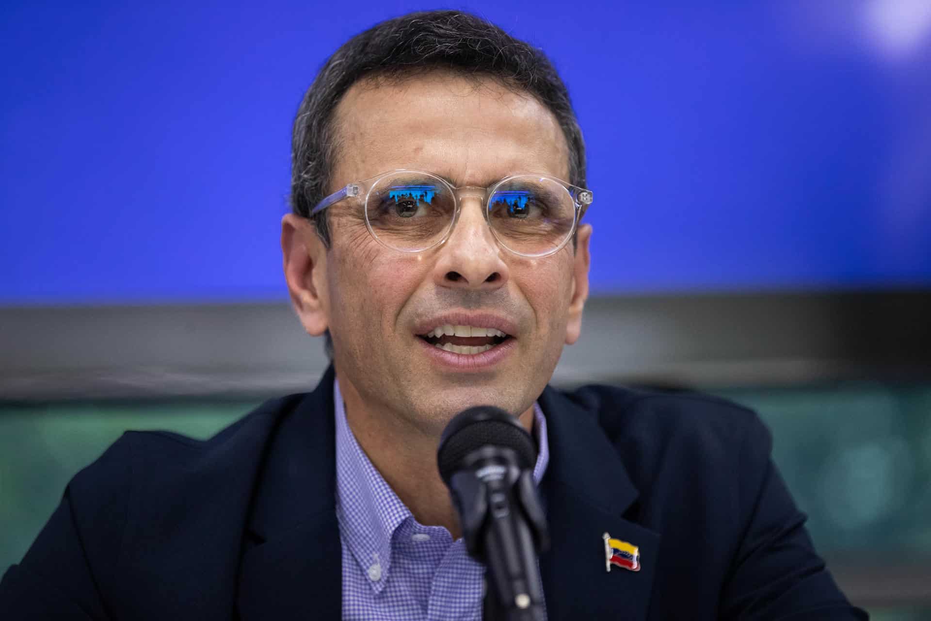 Fotografía de archivo del 22 de agosto de 2023 del excandidato presidencial Henrique Capriles en Caracas (Venezuela). EFE/ Rayner Peña