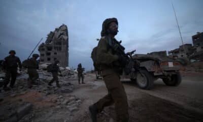 Foto de archivo de soldados de las Fuerzas de Defensa de Israel en la localidad palestina de Beit Lahia, en el norte de la Franja de Gaza. EFE/EPA/ATEF SAFADI