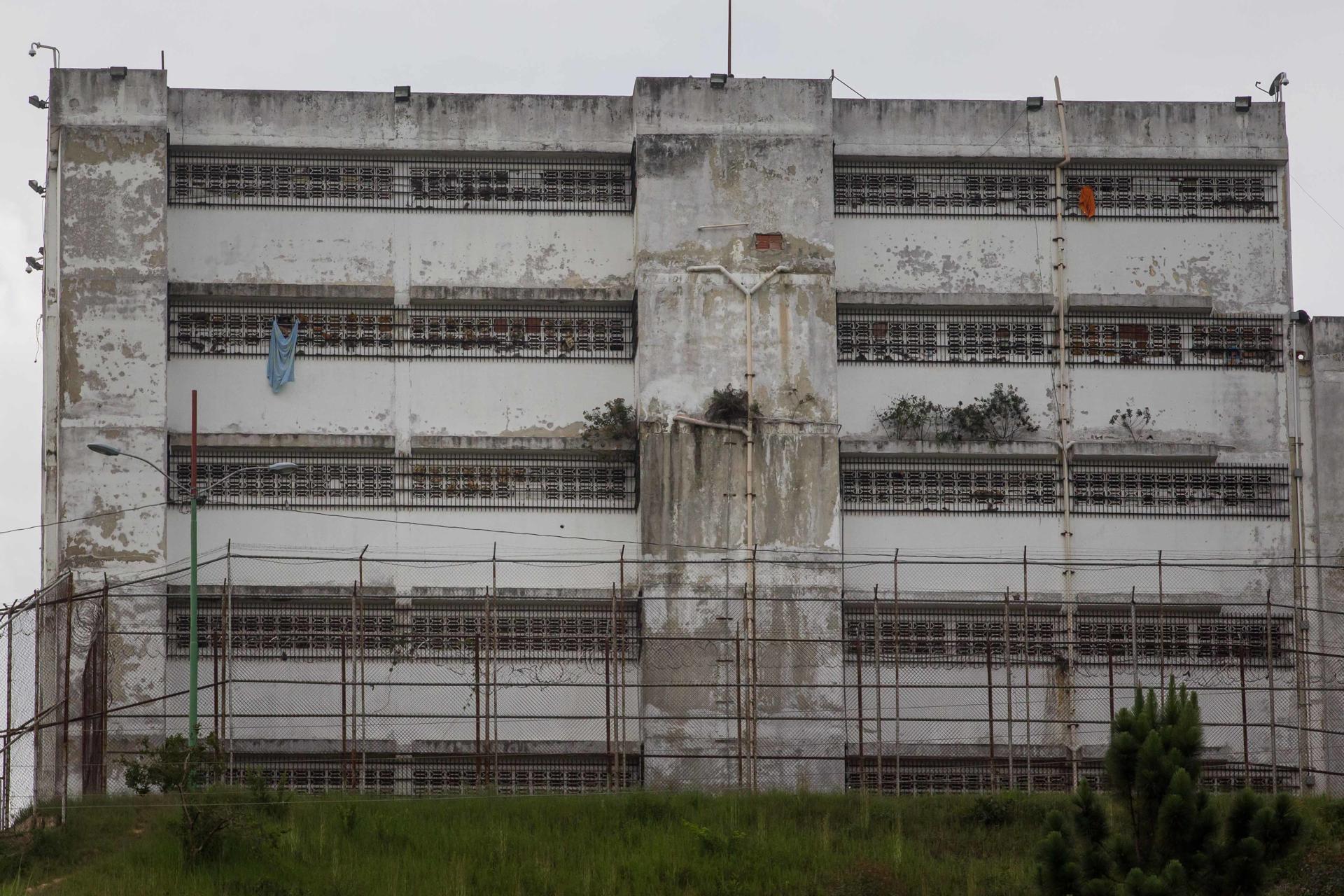 Fotografía de archivo del edificio de la cárcel Ramo Verde en Los Teques (Venezuela). EFE/Miguel Gutiérrez