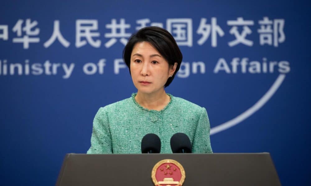 La portavoz de la Cancillería china Mao Ningl durante una conferencia de prensa en el ministerio en Pekín, el 23 de diciembre de 2024. EFE/EPA/JESSICA LEE