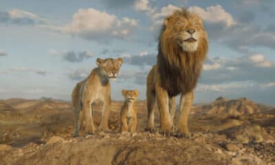 Fotograma cedido por Disney Enterprises que muestra a Afia (i), con la voz de Anika Noni Rose, Mufasa (c), con la voz de Braelyn Rankins, y Masego, con la voz de Keith David durante una escena de la película animada 'Mufasa: The Lion King'. EFE/ Disney Enterprises / SOLO USO EDITORIAL/ SOLO DISPONIBLE PARA ILUSTRAR LA NOTICIA QUE ACOMPAÑA (CRÉDITO OBLIGATORIO)