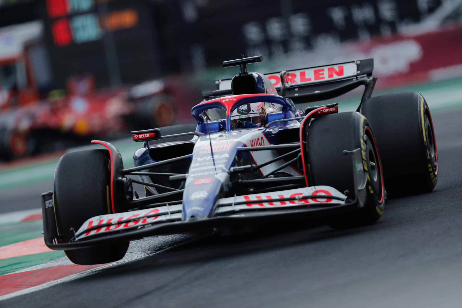 El piloto neozelandés del equipo RB Liam Lawson durante el Gran Premio de Fórmula 1 en el autódromo Hermanos Rodriguez de la Ciudad de México (México). EFE/Isaac Esquivel