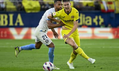 El defensa argentino del Villarreal Juan Foyth (d), en una foto de archivo. EFE/ Andreu Esteban