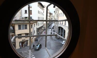 El Corredor de Vasari reabre tras una restauración de ocho años en Florencia, Italia, 20 de diciembre de 2024. (Italy, Florence) EFE/EPA/CLAUDIO GIOVANNINI