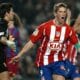 Fernando Torres celebra uno de sus dos goles al Barcelona en 2006. EFE/Andreu Dalmau.