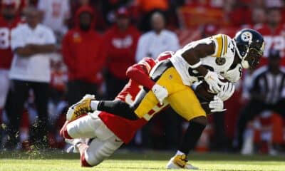 Fotografía de archivo en la que se registró un instante de un partido de la NFL entre los Pittsburgh Steelers y los Kansas City Chiefs, en el estadio Arrowhead de Kansas City (Missouri, EE.UU.). EFE/Larry W. Smith