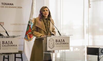 La gobernadora del estado mexicano de Baja California, Marina del Pilar Ávila Olmeda, habla durante una rueda de prensa en Tijuana (México). EFE/ Joebeth Terriquez