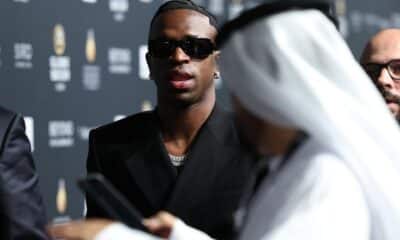 Vinicius, a su llegada a la gala de los premios Globe Soccer. EFE/EPA/ALI HAIDER