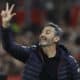 El entrenador de Osasuna, Vicente Moreno, durante el partido de LaLiga que Sevilla FC y CA Osasuna disputan este lunes en el estadio Ramón Sánchez-Pizjuán. EFE/José Manuel Vidal