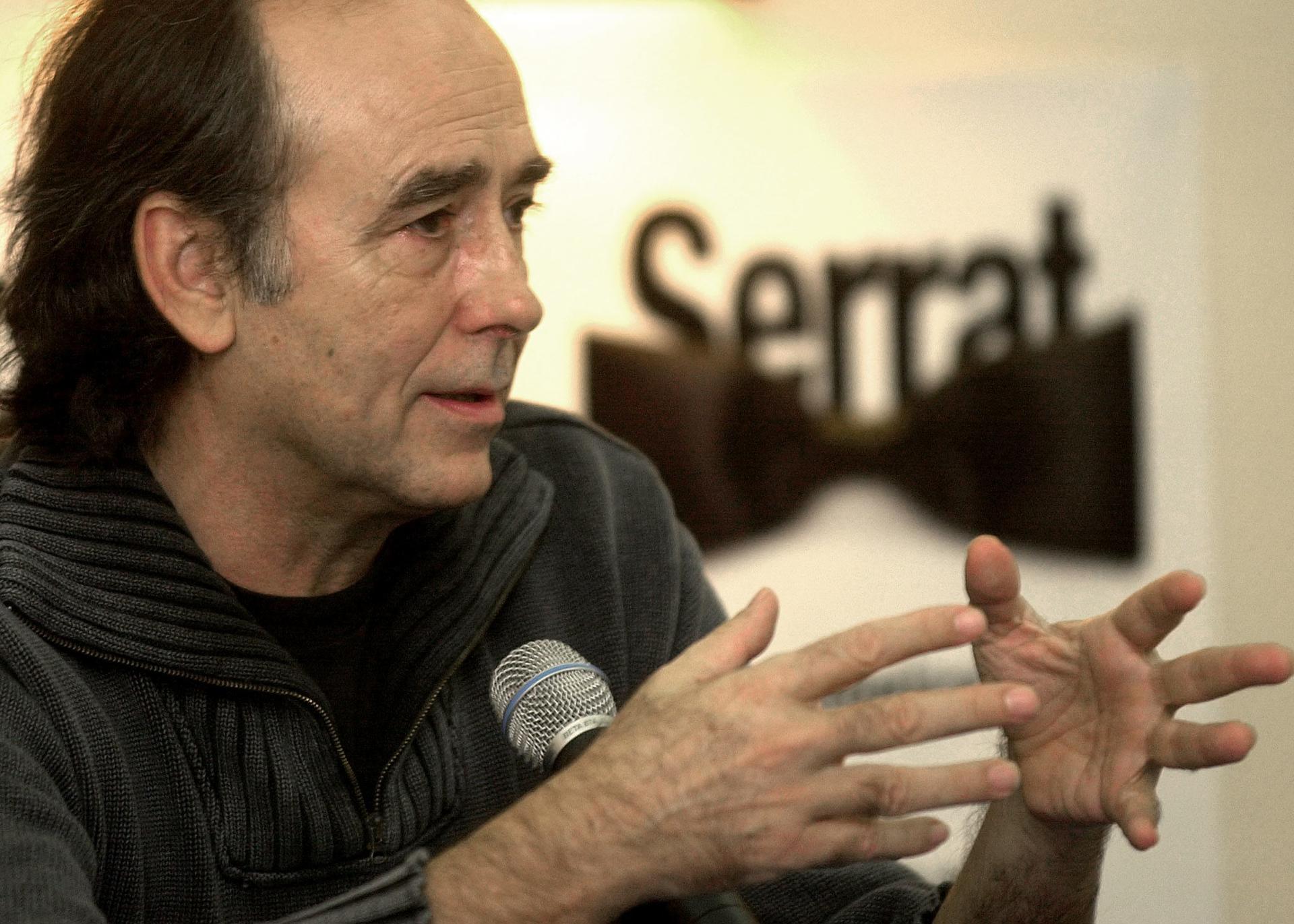 El cantautor Joan Manuel Serrat, durante la rueda de prensa en Sevilla. EFE/Archivo.EDUARDO ABAD