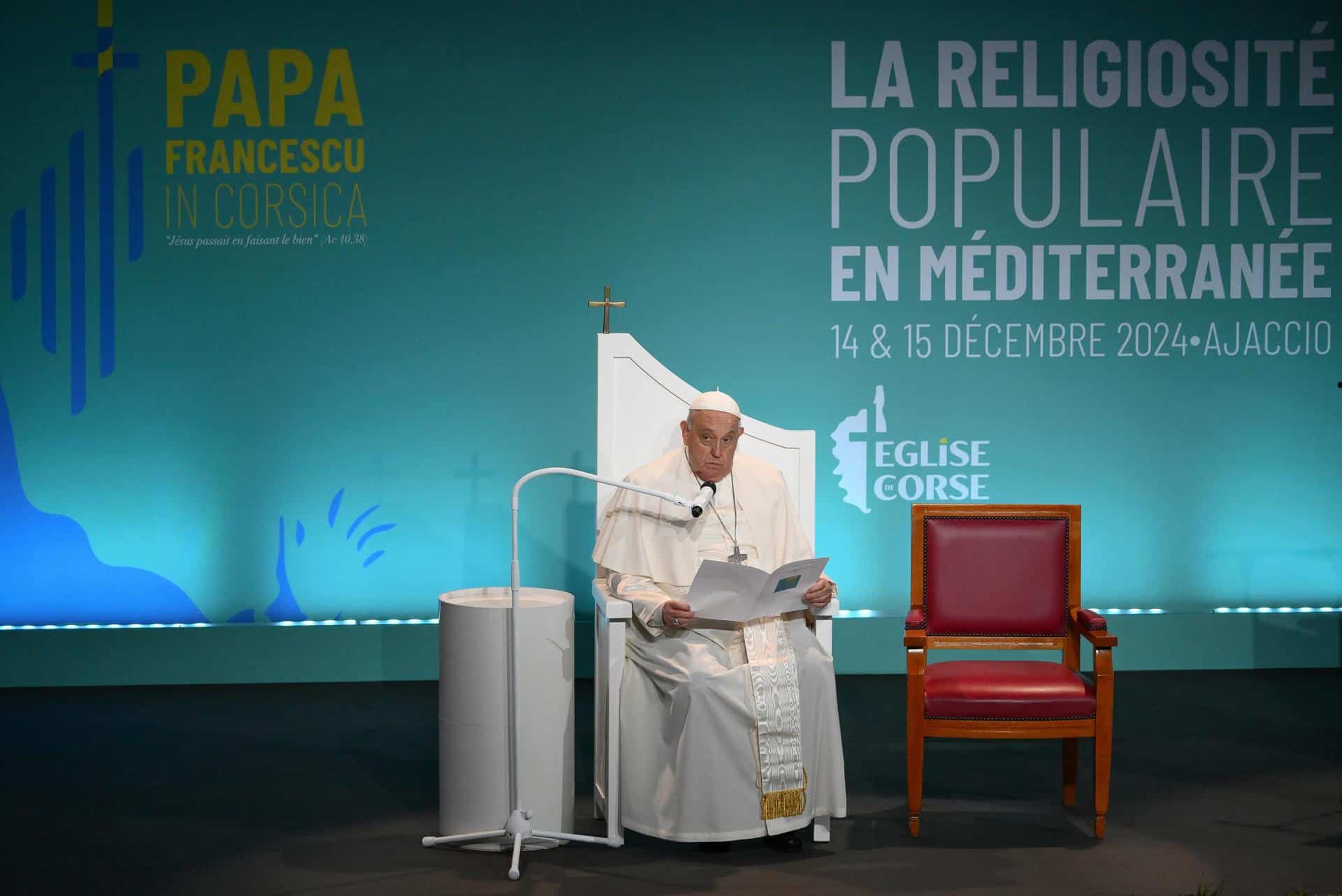 Ajaccio (France), 15/12/2024.- El papa durante su intervención en Ajaccio, en la isla francesa de Córcega. (Papa, Francia) EFE/EPA/ETTORE FERRARI