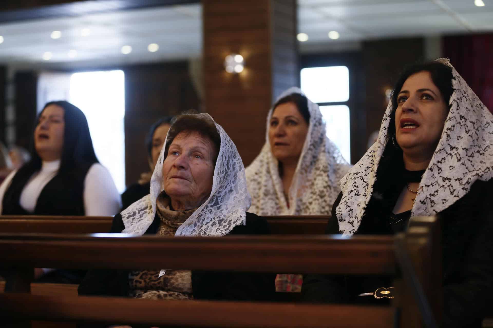 Los cristianos en la región del noreste de Siria, que goza de autonomía de facto, celebraron la Navidad o 'Edud Maulud', en su idioma asirio, en un ambiente de preocupación debido a la incertidumbre generada por el colapso repentino del régimen de Bachar al Asad y la llegada al poder de fuerzas islamistas extremistas. EFE/ Mohamed Siali