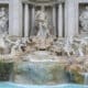 Roma.- El agua ha vuelto a brotar este domingo en la Fontana de Trevi de Roma tras dos meses de mantenimiento para que pueda lucir durante el Jubileo, ahora con un sistema que permitirá verla -y lanzar la moneda- a un máximo de 400 personas a la vez. EFE/Ayuntamiento de Roma SOLO USO EDITORIAL/SOLO DISPONIBLE PARA ILUSTRAR LA NOTICIA QUE ACOMPAÑA (CRÉDITO OBLIGATORIO)