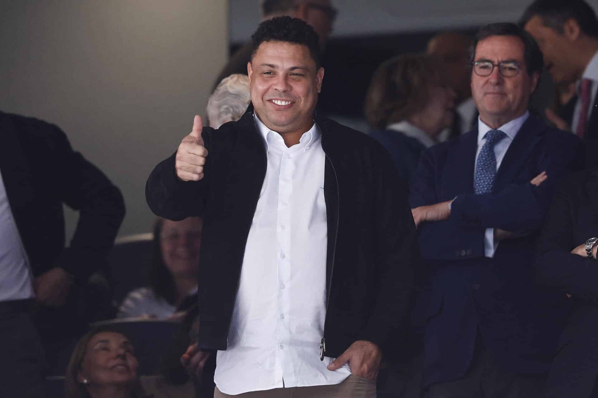 Ronaldo Nazário, propietario del Real Valladolid, durante un partido de su equipo en el estadio Santiago Bernabéu de Madrid. EFE/ Rodrigo Jimenez/Archivo