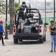 Un vehículo con miembros de la Guardia Nacional patrulla las calles en la ciudad de Tijuana, en Baja California (México). EFE/ Joebeth Terríquez