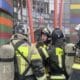 Foto facilitada por el servicio de prensa del Ministerio de Emergencias de Rusia muestra a los bomberos trabajando para extinguir un incendio en el centro comercial Alania Mall en Vladikavkaz, región del Cáucaso del Norte, Osetia del Norte, Rusia, 25 de diciembre de 2024. EFE/EPA/SERVICIO DE PRENSA DEL MINISTERIO DE EMERGENCIAS DE RUSIA / SOLO USO EDITORIAL / NO VENTAS