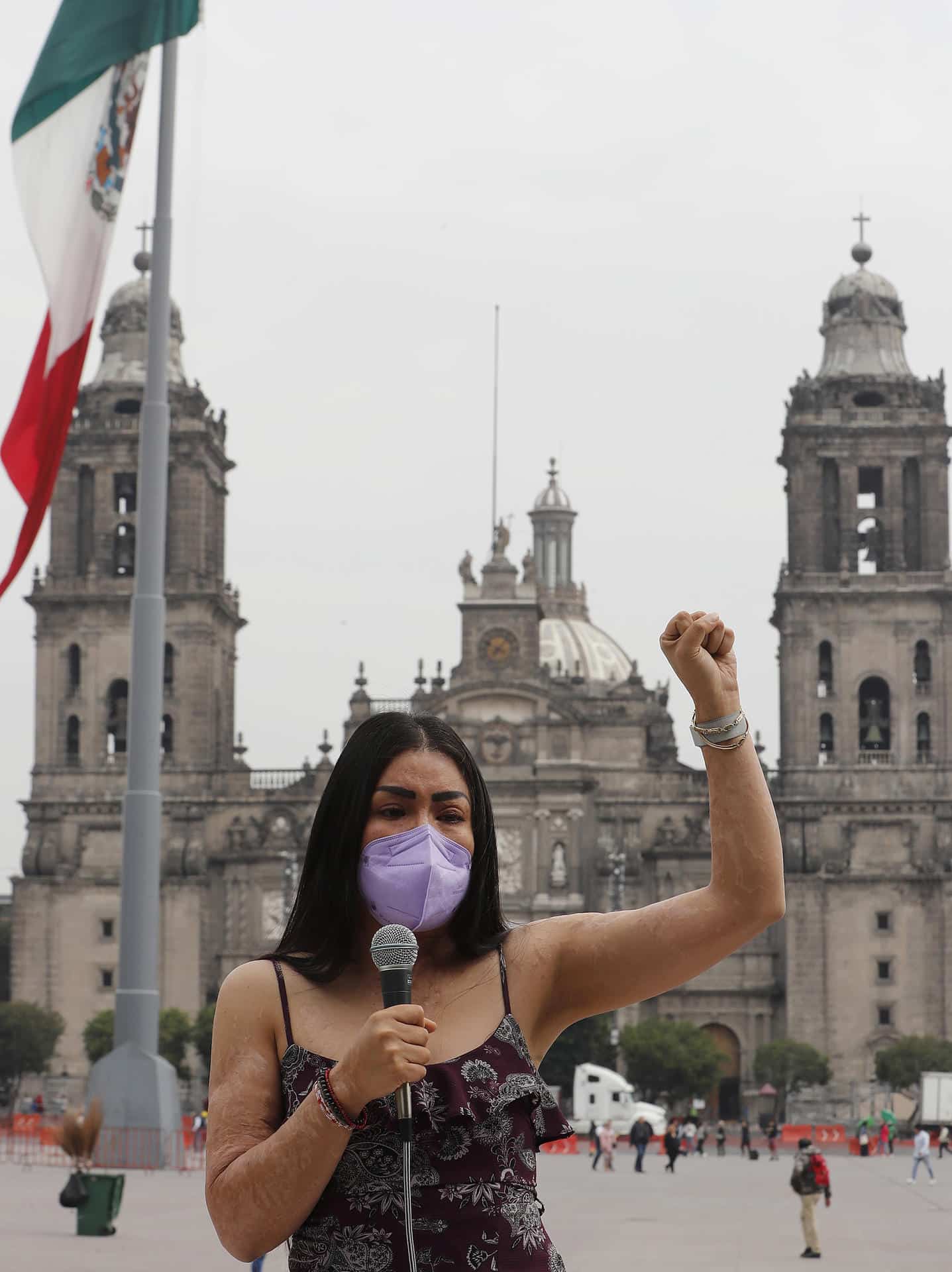 Fotografía de archivo del 9 de septiembre de 2024 de la saxofonista mexicana María Elena Ríos, durante una rueda de prensa en el Zócalo de Ciudad de México (México). EFE/Mario Guzmán