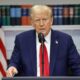 El presidente de Estados Unidos, Donald Trump, pronuncia un discurso sobre la infraestructura de inteligencia artificial (IA) en la Sala Roosevelt de la Casa Blanca en Washington DC. EFE/EPA/AARON SCHWARTZ / POOL