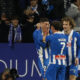 Roberto Fernández celebra el 2-1 con Javi Puado y Alex Král. EFE/Quique García