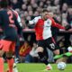 El mexicano Santi Giménez, del Feyenoord, en acción durante el partido de la Eredivisie que han jugado Feyenoord Rotterdam y FC Utrecht en Rotterdam, Países Bajos. EFE/EPA/Olaf Kraak